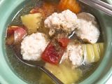 ซุปใสลูกชิ้นอกไก่กับเส้นสด อาหารสุขภาพครบ5หมู่