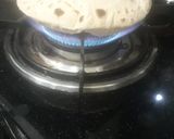 A picture of step 2 of Plain roti.