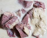 Foto langkah ke 3 dari resep Daging masak putih.