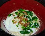 Foto langkah ke 5 dari resep Indomie telur kuah susu tabur keju.