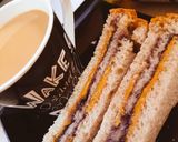 A picture of step 4 of Peanut Butter and Jelly Sandwich.