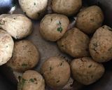 A picture of step 2 of Rajagara Paratha.