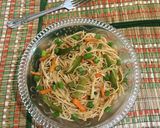 A picture of step 4 of Vegetable Chow Mein.