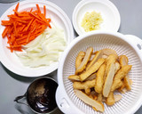 韓式辣炒甜不辣 어묵볶음 - 冰箱常備菜的食譜步驟2照片