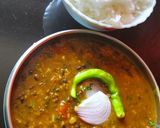 A picture of step 4 of Skinned urad dal curry.