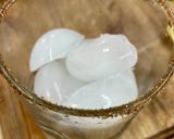 A picture of step 6 of Virgin Mary (non-alcoholic)!.