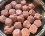 Foto del paso 1 de la receta: Albóndigas de pollo en salsa