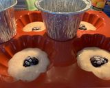 Foto del paso 2 de la receta Magdalenas integrales saludables: unas de chocolate, otras de moras 😋
