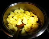 Foto del paso 4 de la receta: Sopa de patatas con hojas de remolacha - vegano