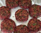 A picture of step 2 of Beetroot Spinach Quinoa cutlets.