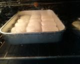 A picture of step 4 of Pull apart cheesy pav.