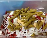 A picture of step 2 of Grilled Mackerel with Piquillo Pepper and Canned Asparagus Salad.