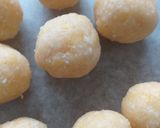 Foto del passaggio 4 della ricetta Palline al cocco
