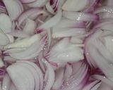 मसाला प्याज(masala pyaz recipe in hindi) रेसिपी चरण 2 फोटो