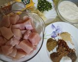 A picture of step 1 of White creamy chicken.