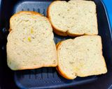 A picture of step 5 of Quick potato sandwich.