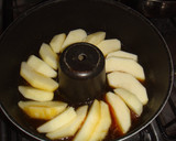 Foto del paso 1 de la receta: Torta de manzana invertida (otra)