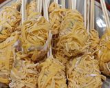 Foto langkah ke 8 dari resep Sempolan Gulung Mie Wortel.