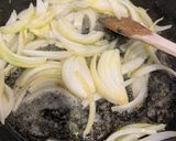 A picture of step 3 of Scallop and Leek Gratin Skillet.