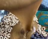 A picture of step 4 of Gluten-Free Peanut Butter Cereal Bars (with Cheerios).