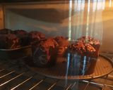 Foto langkah ke 4 dari resep #22. Easy Chocolate Yoghurt Muffins (1 telur, no mixer).