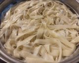 Foto del paso 3 de la receta: Tallarines al pesto (caseros)