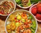 Hình bước làm 7 của món Mì Quảng Gà Tôm Trứng