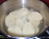 Foto del paso 4 de la receta: Milhojas de patatas con pollo 🐓 al horno y vino en reducción de su propio jugo