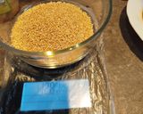 Foto del paso 2 de la receta: Quinoa con salmón, espárragos y mango