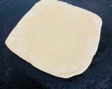 A picture of step 5 of Plain Paratha.