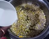 A picture of step 1 of Sweet Corn Soup.