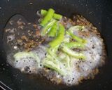 A picture of step 3 of Spicy Potato Bhaji.