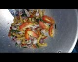 Foto langkah ke 5 dari resep Cumi asin tempe tumis.
