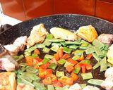 Foto del paso 6 de la receta: Paella mini para tres, con albóndigas