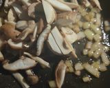 Foto del paso 2 de la receta: Conejo en salsa de setas