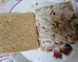 A picture of step 3 of Tuna sandwich in brown bread 🍞.