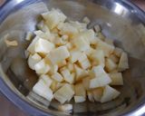 Almás kuglóf recept fázis 1 fotója