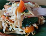 Foto langkah ke 5 dari resep Mie Goreng Kekian.