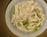 Foto del paso 1 de la receta: Ensalada de pollo y kiwi