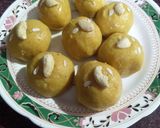 A picture of step 4 of Besan ladoo.