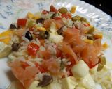 Foto del paso 3 de la receta: Ensalada refrescante con arroz, salmón rosado ahumado y algo más