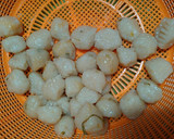 Foto langkah ke 2 dari resep Cilok goreng bumbu rahasia.