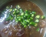 A picture of step 2 of Khajur Mirch Chutney.