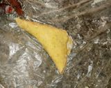 A picture of step 7 of Plantain stuffed cones.