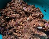 A picture of step 1 of Spicy goat meat balls.