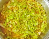 Foto langkah ke 4 dari resep Tavuklu Kapuska; Cabbage Stew with Chicken.