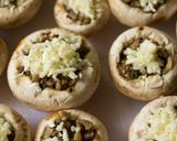 A picture of step 4 of Stuffed Mushrooms.