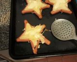 Foto del paso 5 de la receta: Estrellas de salchicha con puré y queso