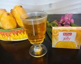 A picture of step 2 of Mango custard shots.