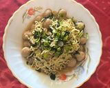 Foto langkah ke 3 dari resep Indomie Baso Daun Kelor.